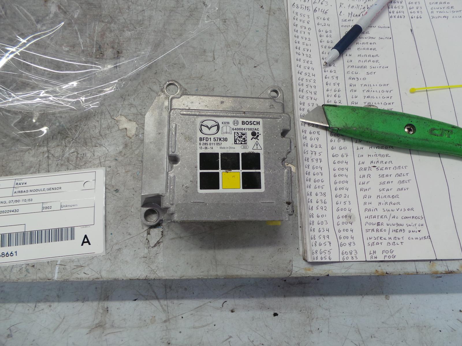 View Auto part Airbag Module/Sensor Toyota Rav4 2002