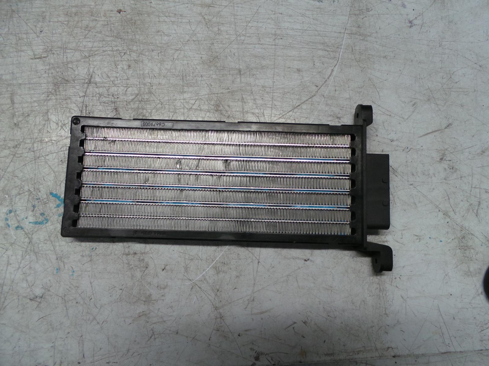View Auto part Fan Speed Resistor Peugeot 307 2007