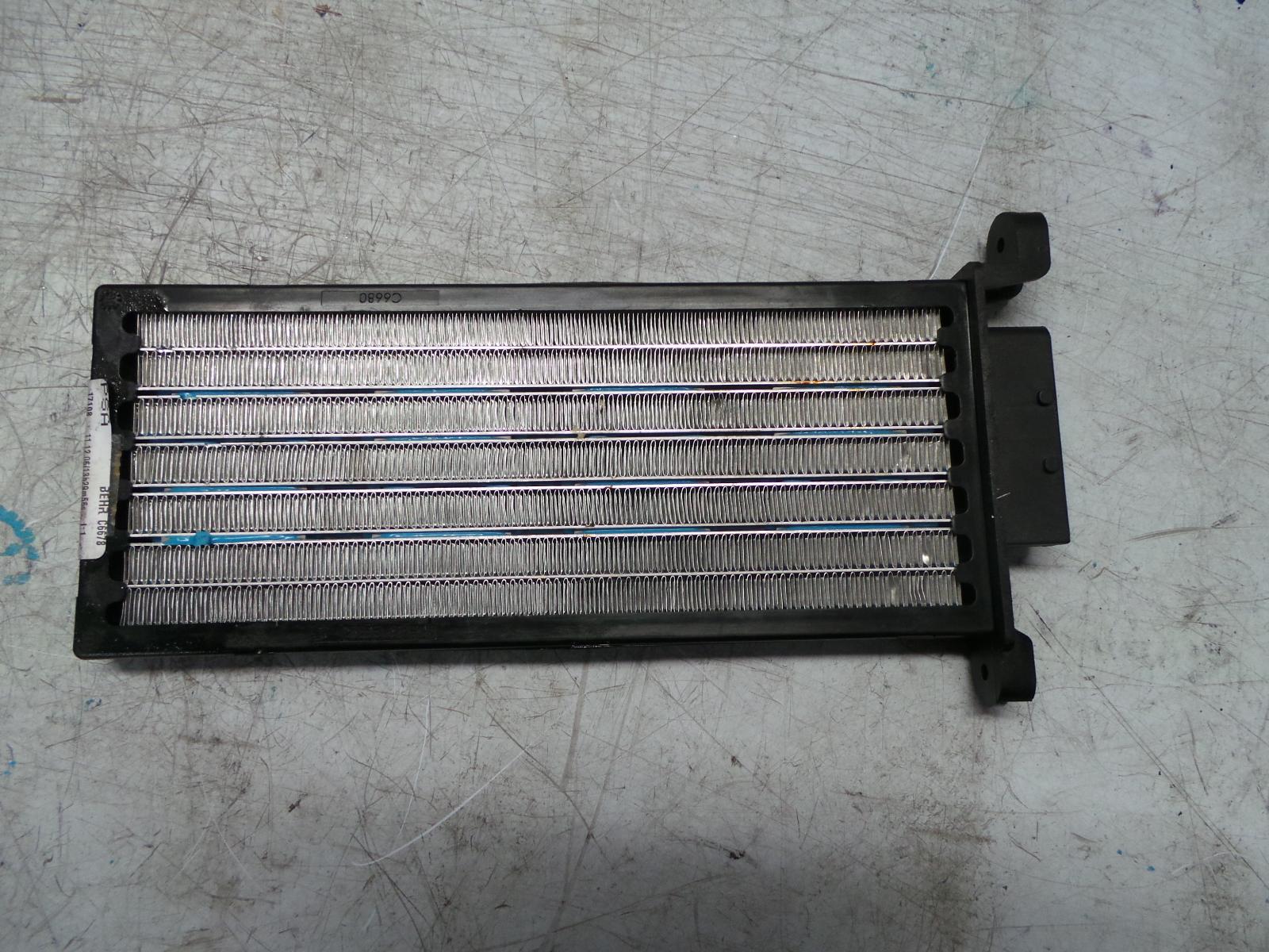 View Auto part Fan Speed Resistor Peugeot 307 2007