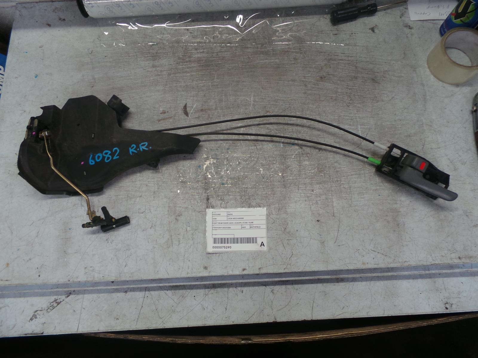 2003 Toyota Rav4 Door/Boot/Gate Lock View Auto part Door/Boot/Gate Lock Toyota Rav4 2003