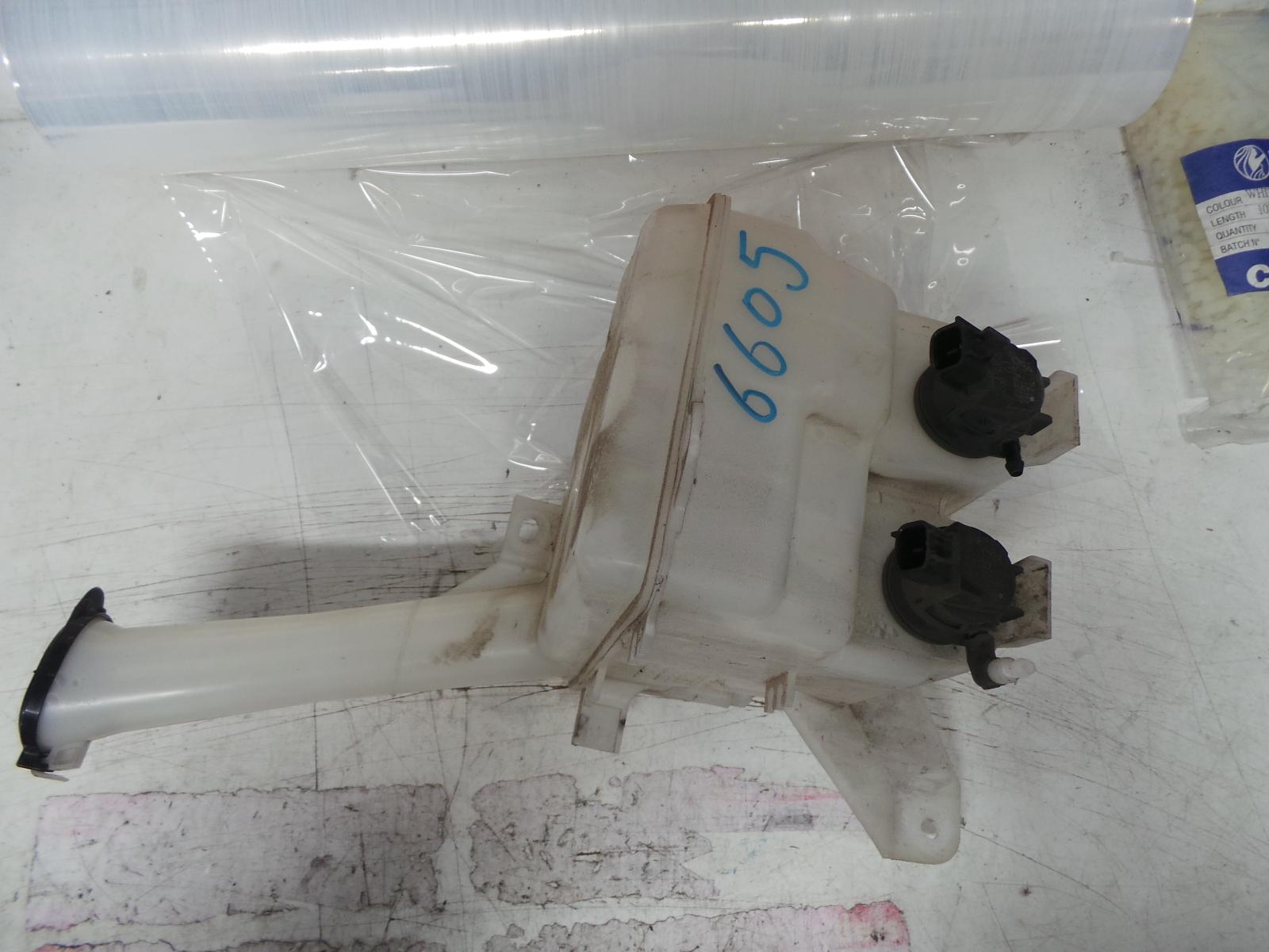 View Auto part Washer Bottle Toyota Yaris 2006