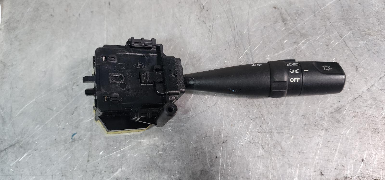 View Auto part Combination Switch Hyundai I30 2015