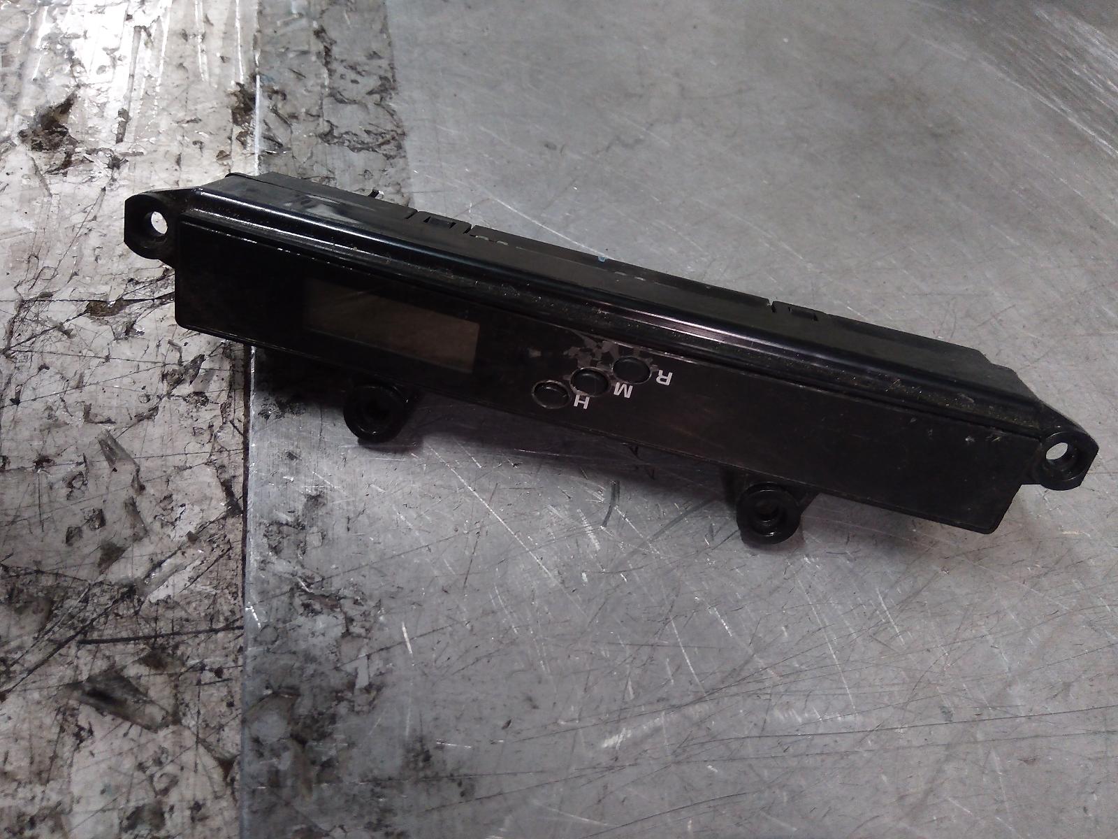 View Auto part Clock Kia Rio 2009