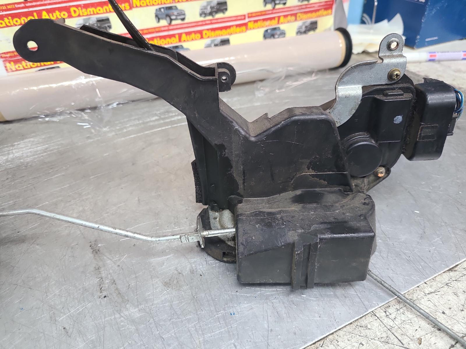 View Auto part Door/Boot/Gate Lock Toyota Rav4 2002