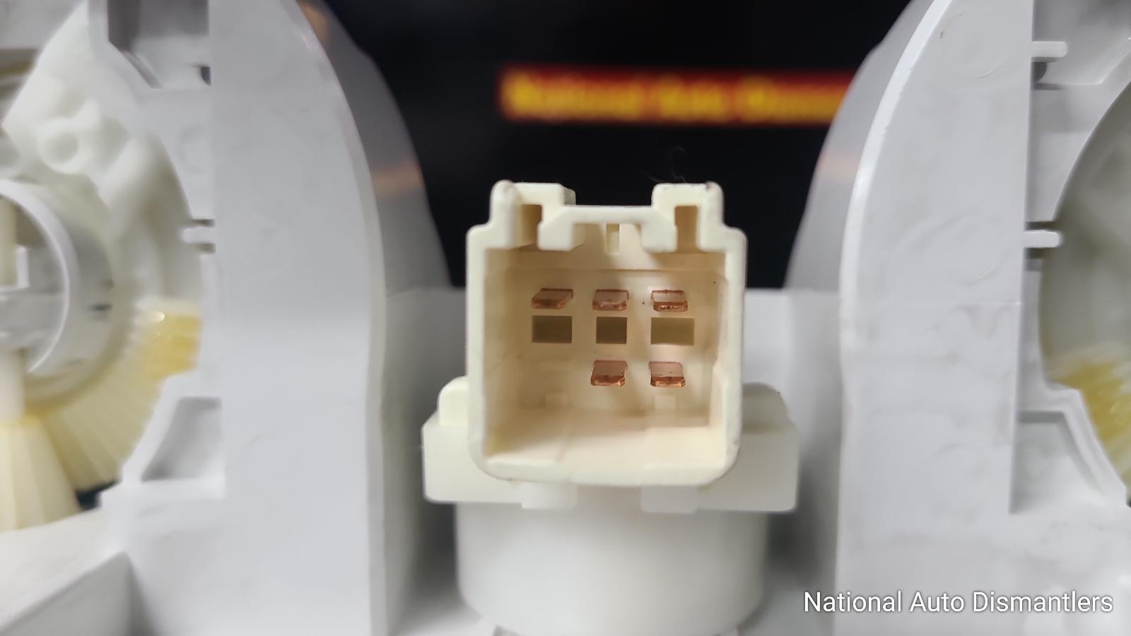 View Auto part Heater/Ac Controls Mazda 3 2012