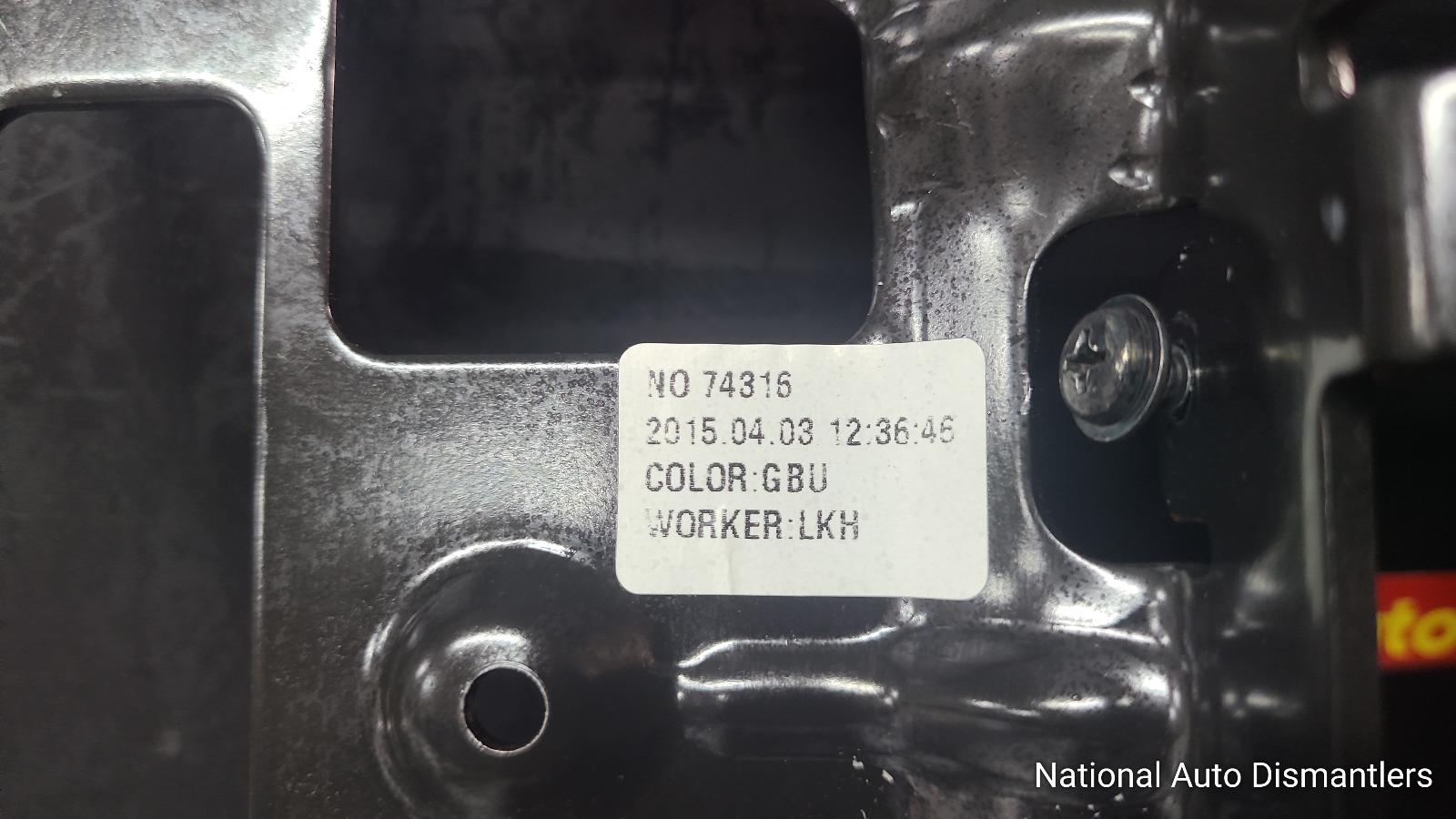 View Auto part Console Kia Carnival/grand Carnival 2015