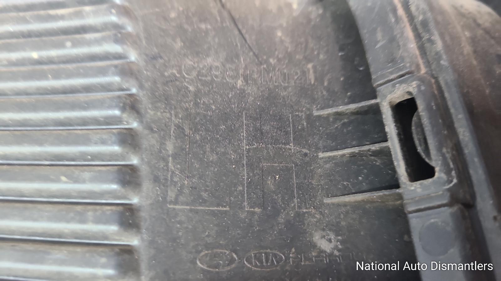 View Auto part Left Indicator/Fog/Side Kia Carnival/grand Carnival 2015