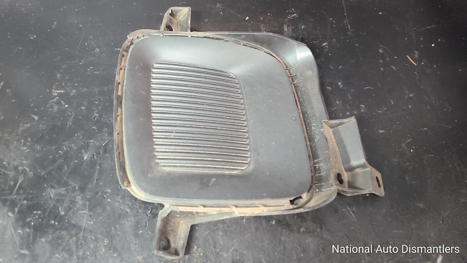 View Auto part Right Indicator/Fog/Side Kia Carnival/grand Carnival 2015