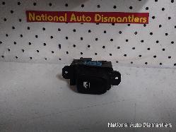 View Auto part Pwr Dr Wind Switch Hyundai I20 2013