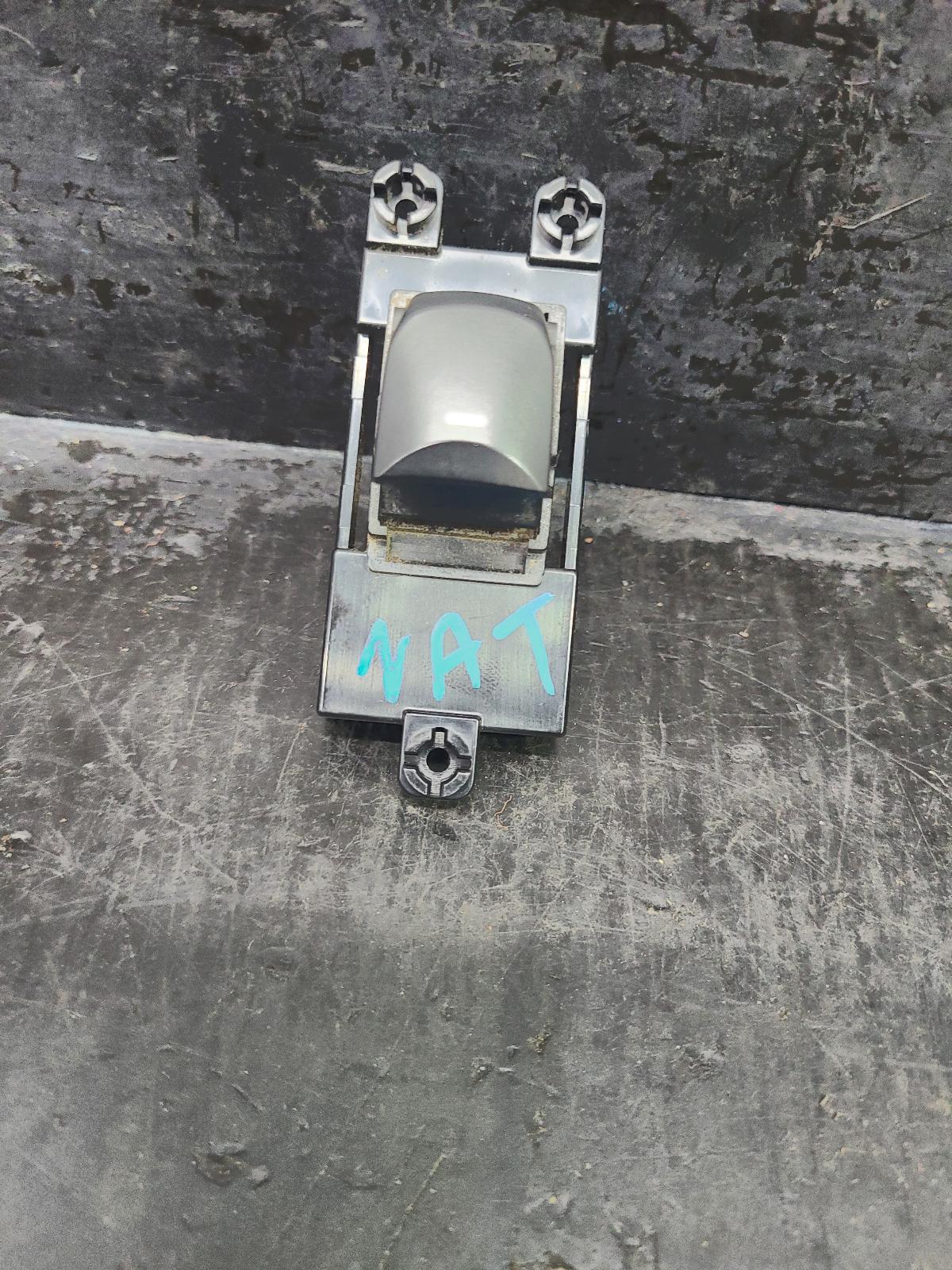 2013 Hyundai I30 Pwr Dr Wind Switch View Auto part Pwr Dr Wind Switch Hyundai I30 2013