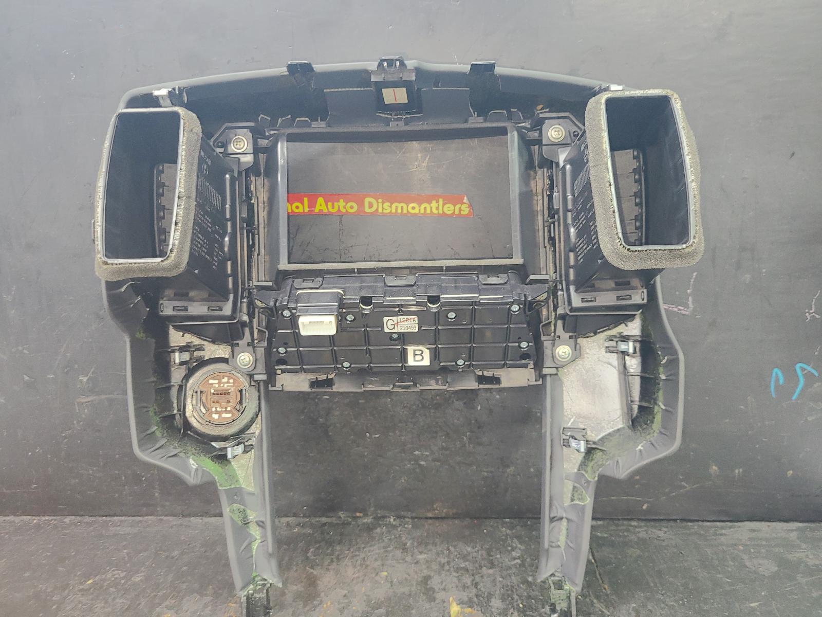 2015 Nissan 370z Radio/Cd/Dvd/Sat/Tv View Auto part Radio/Cd/Dvd/Sat/Tv Nissan 370z 2015