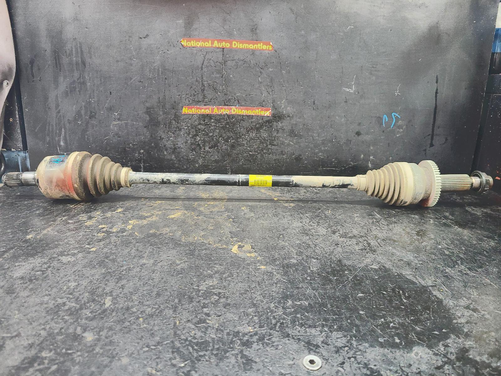 View Auto part Left Driveshaft Hyundai Santa Fe 2015