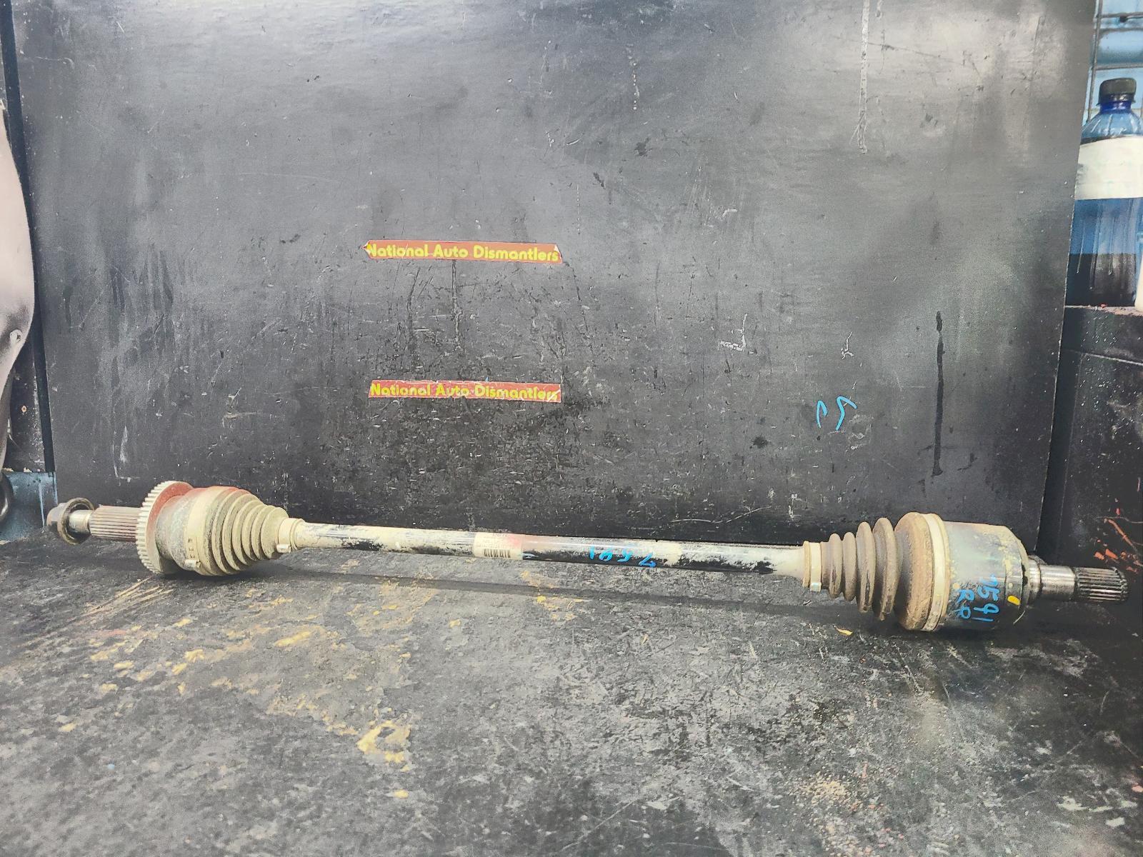 View Auto part Right Driveshaft Hyundai Santa Fe 2015