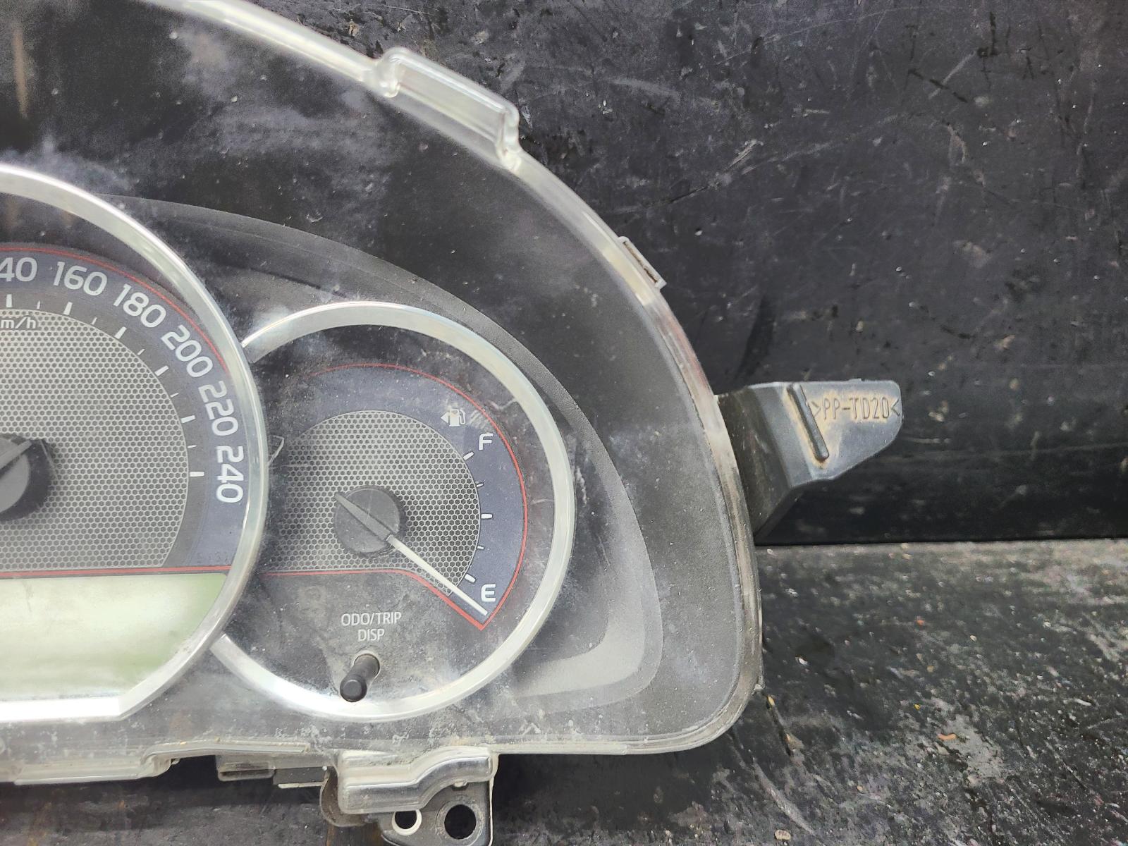 View Auto part Instrument Cluster Toyota Corolla 2015