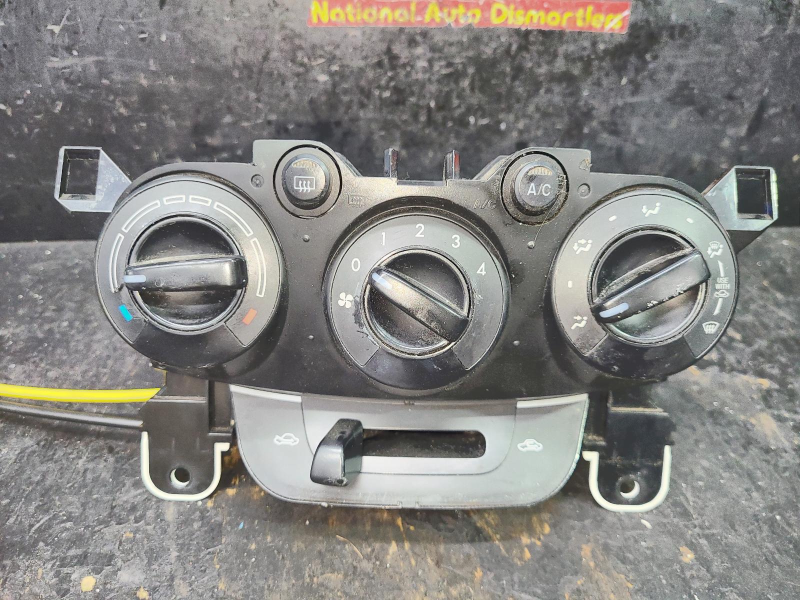 View Auto part Heater/Ac Controls Mazda 2 2010