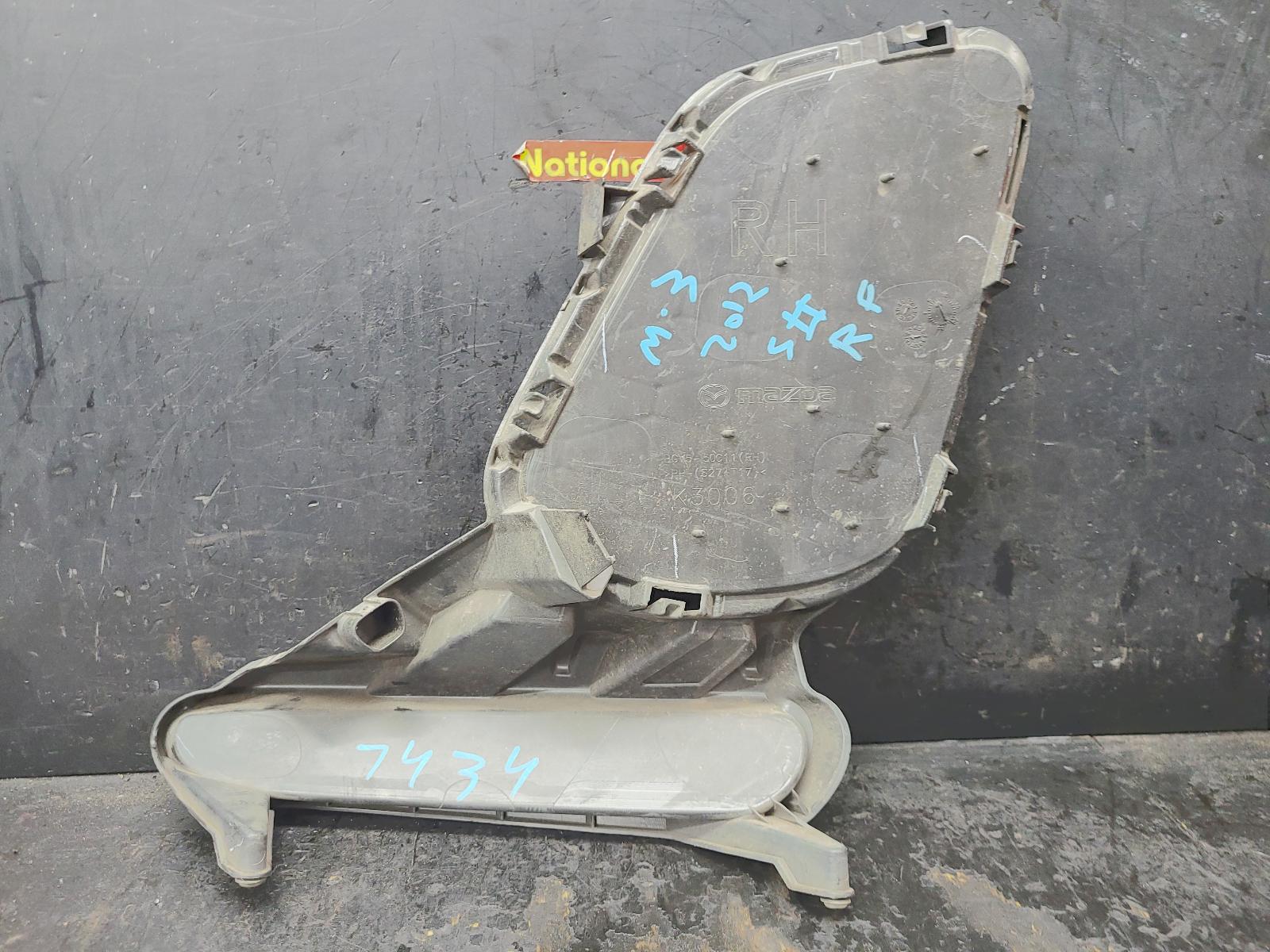 View Auto part Right Indicator/Fog/Side Mazda 3 2012