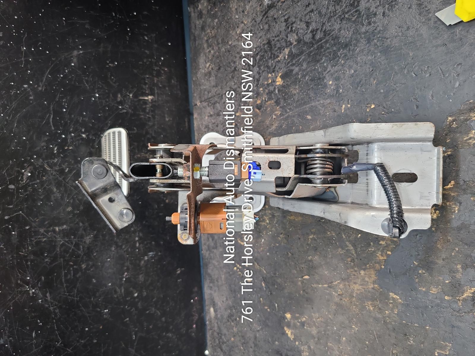 2015 Nissan 370z Pedal Assembly View Auto part Pedal Assembly Nissan 370z 2015