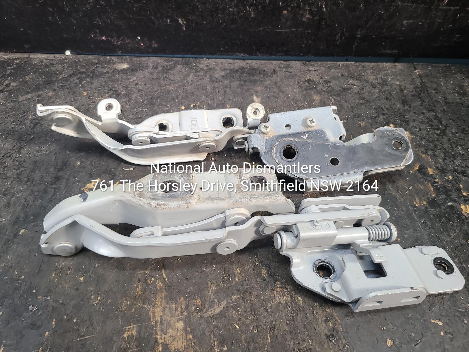 View Auto part Bonnet Hinge/Strut Nissan 370z 2015