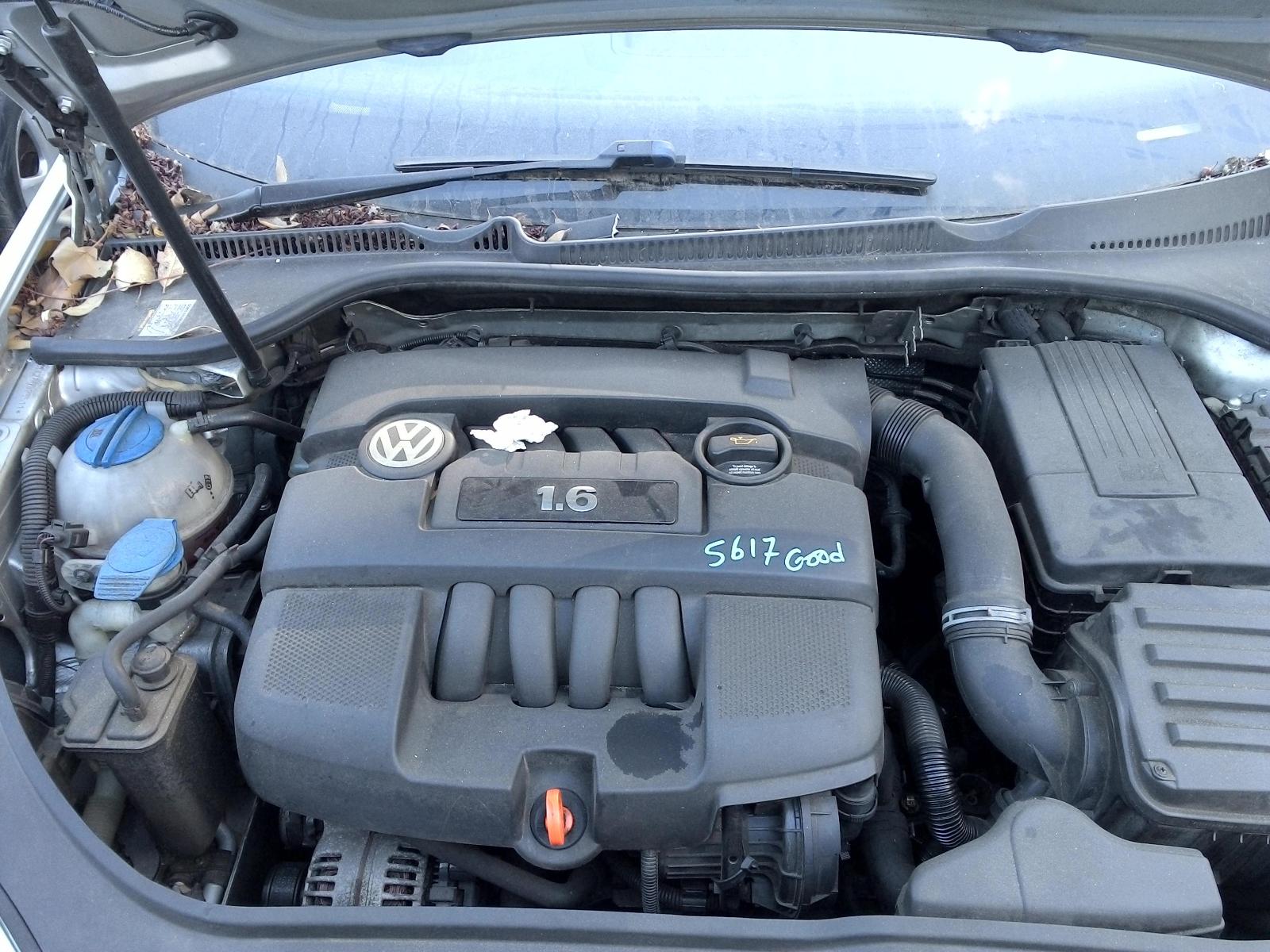 View Auto part Rear Garnish Volkswagen Golf 2006