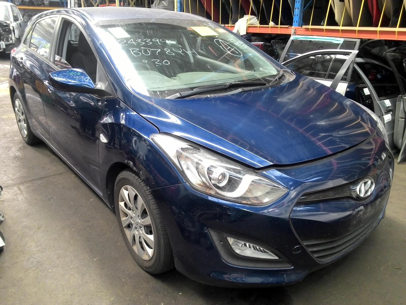 View Auto part Right Indicator/Fog/Side Hyundai I30 2013
