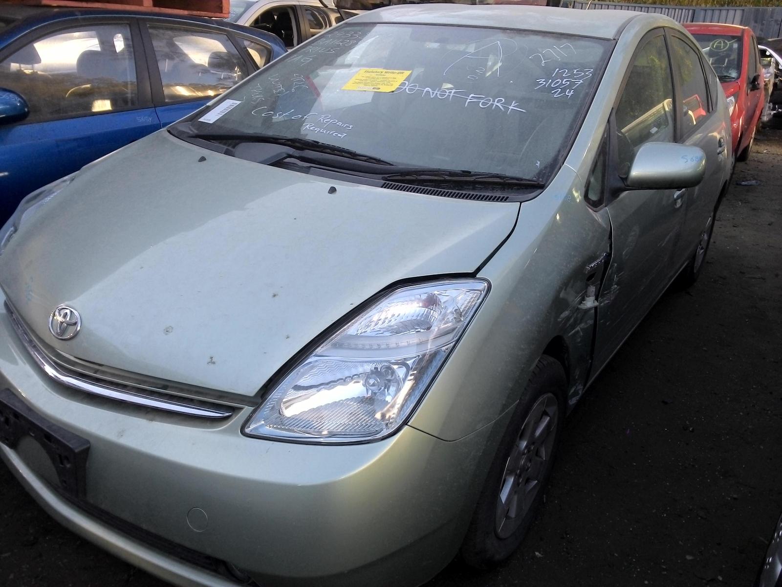 View Auto part Right Front Window Reg/Motor Toyota Prius 2006