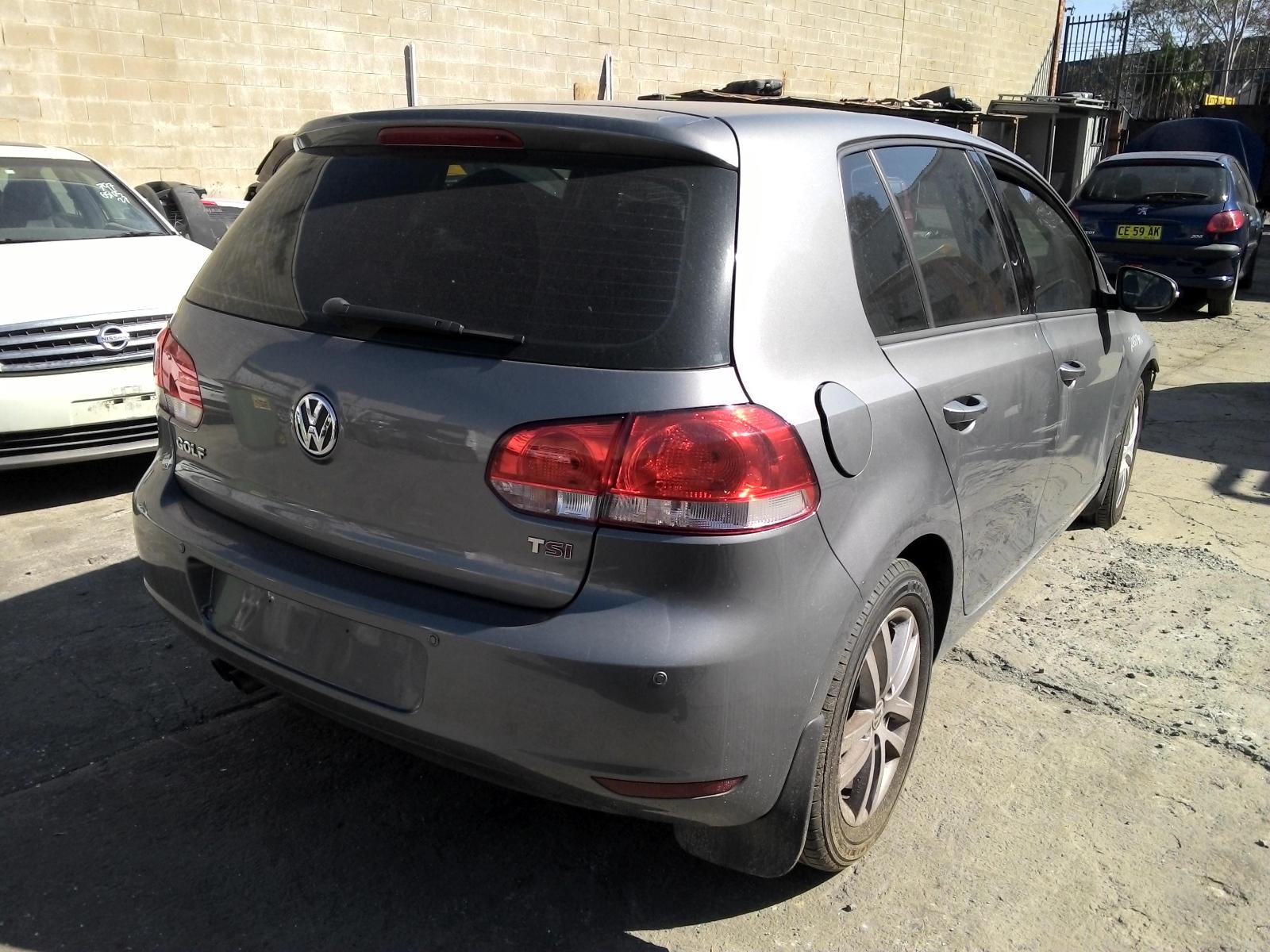 View Auto part Left Front Window Reg/Motor Volkswagen Golf 2011