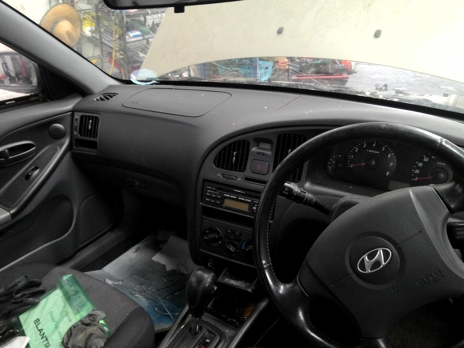 2005 Hyundai Elantra Heater/Ac Controls View Auto part Heater/Ac Controls Hyundai Elantra 2005