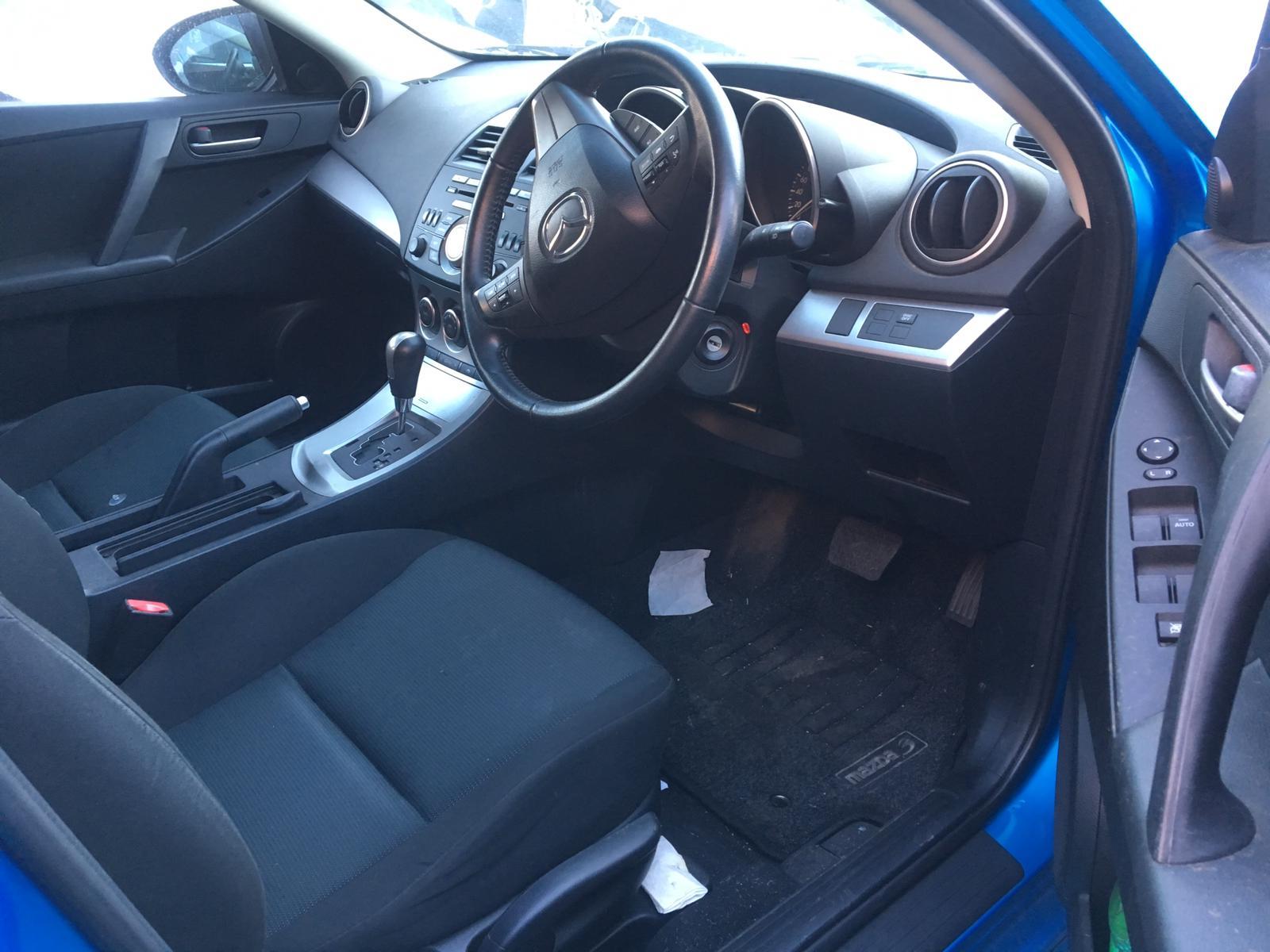 View Auto part Engine Mazda 3 2011