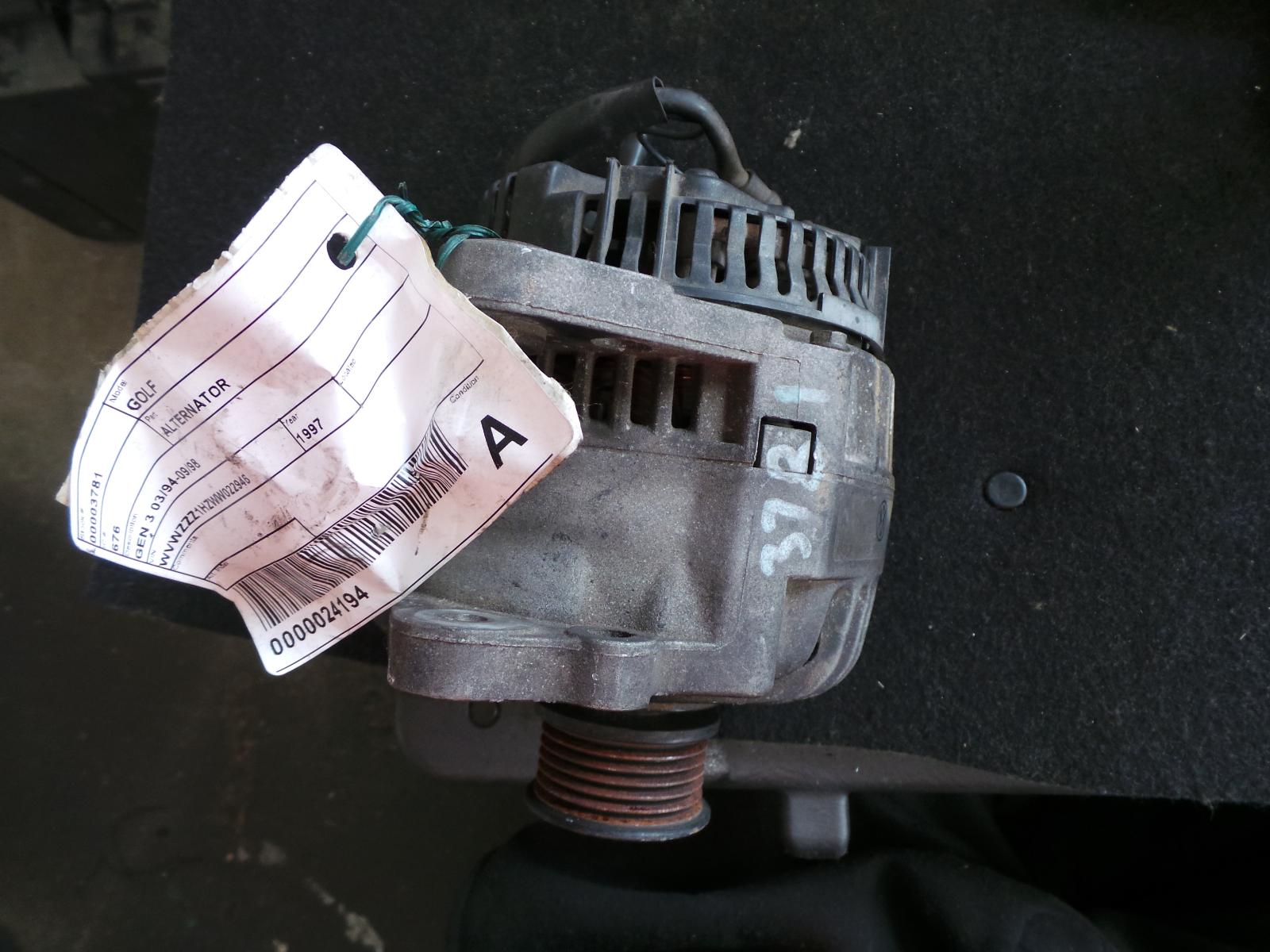 View Auto part Alternator Volkswagen Golf 1997