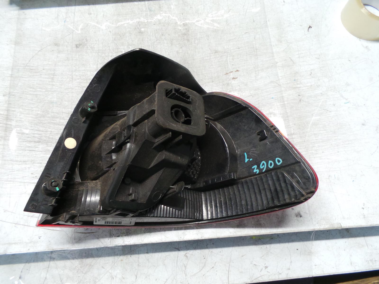 View Auto part Left Taillight Volkswagen Golf 2011