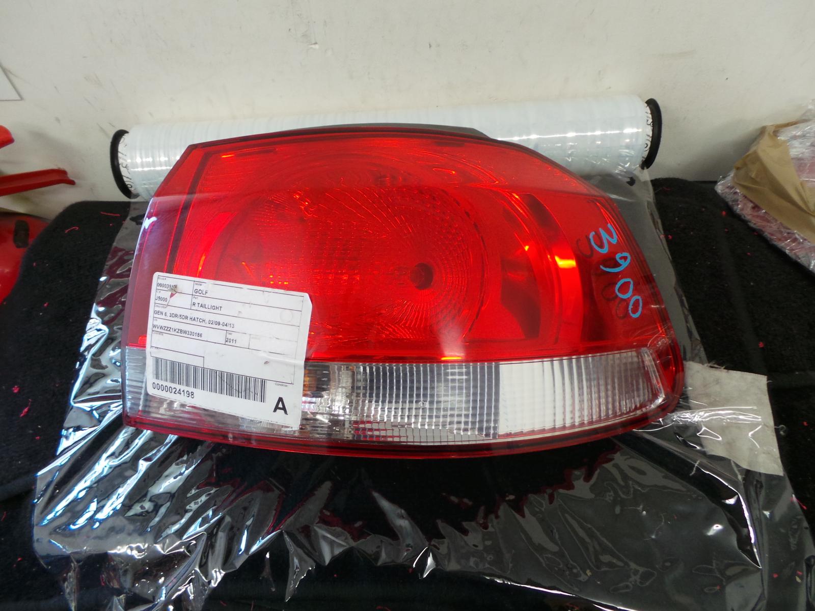 View Auto part Right Taillight Volkswagen Golf 2011