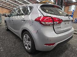 View Auto part A/C Condenser Kia Cerato 2017