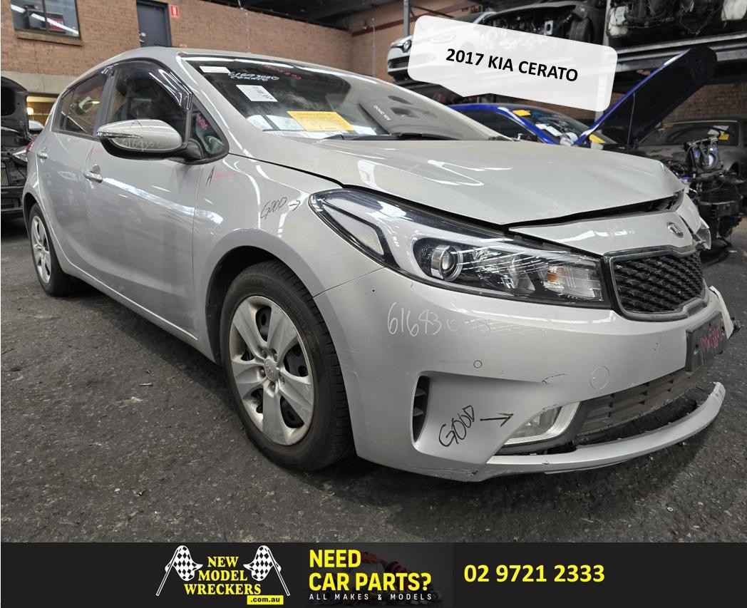 View Auto part A/C Condenser Kia Cerato 2017
