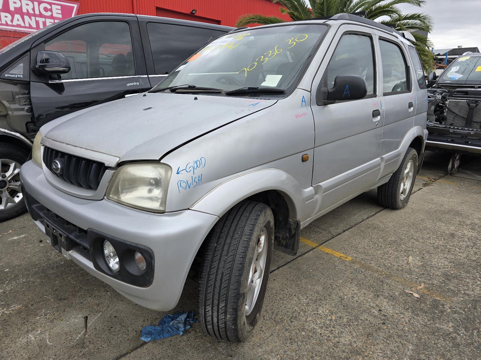 View Auto part Bonnet Daihatsu Terios 2004