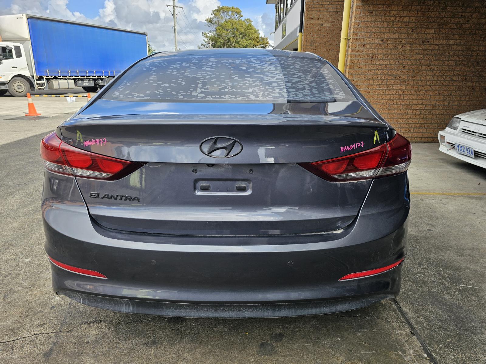 View Auto part Caliper Hyundai Elantra 2017