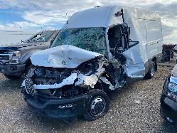 View Auto part Rear Bumper Iveco Daily 2022