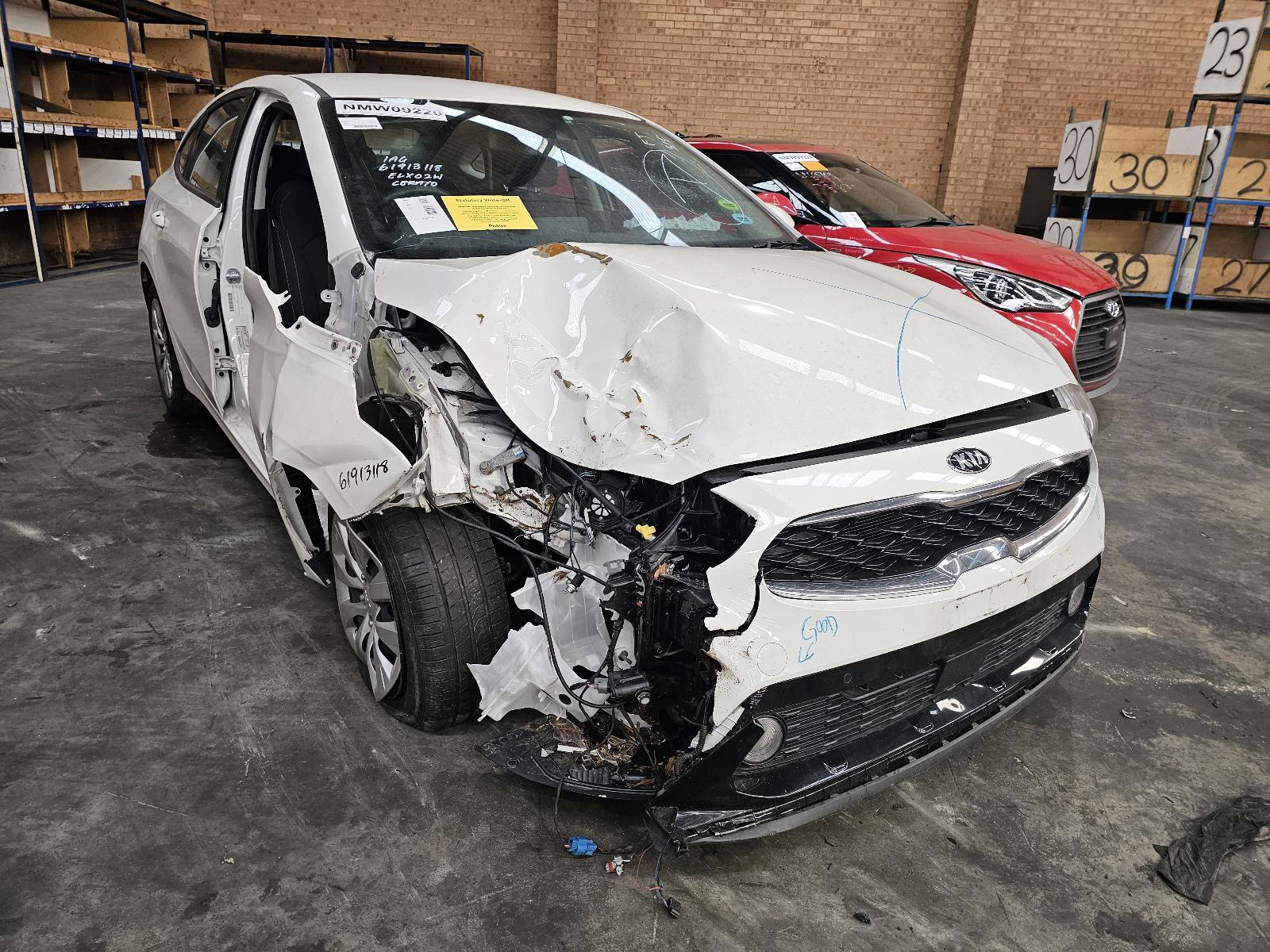 View Auto part Air Cleaner/Box Kia Cerato 2020