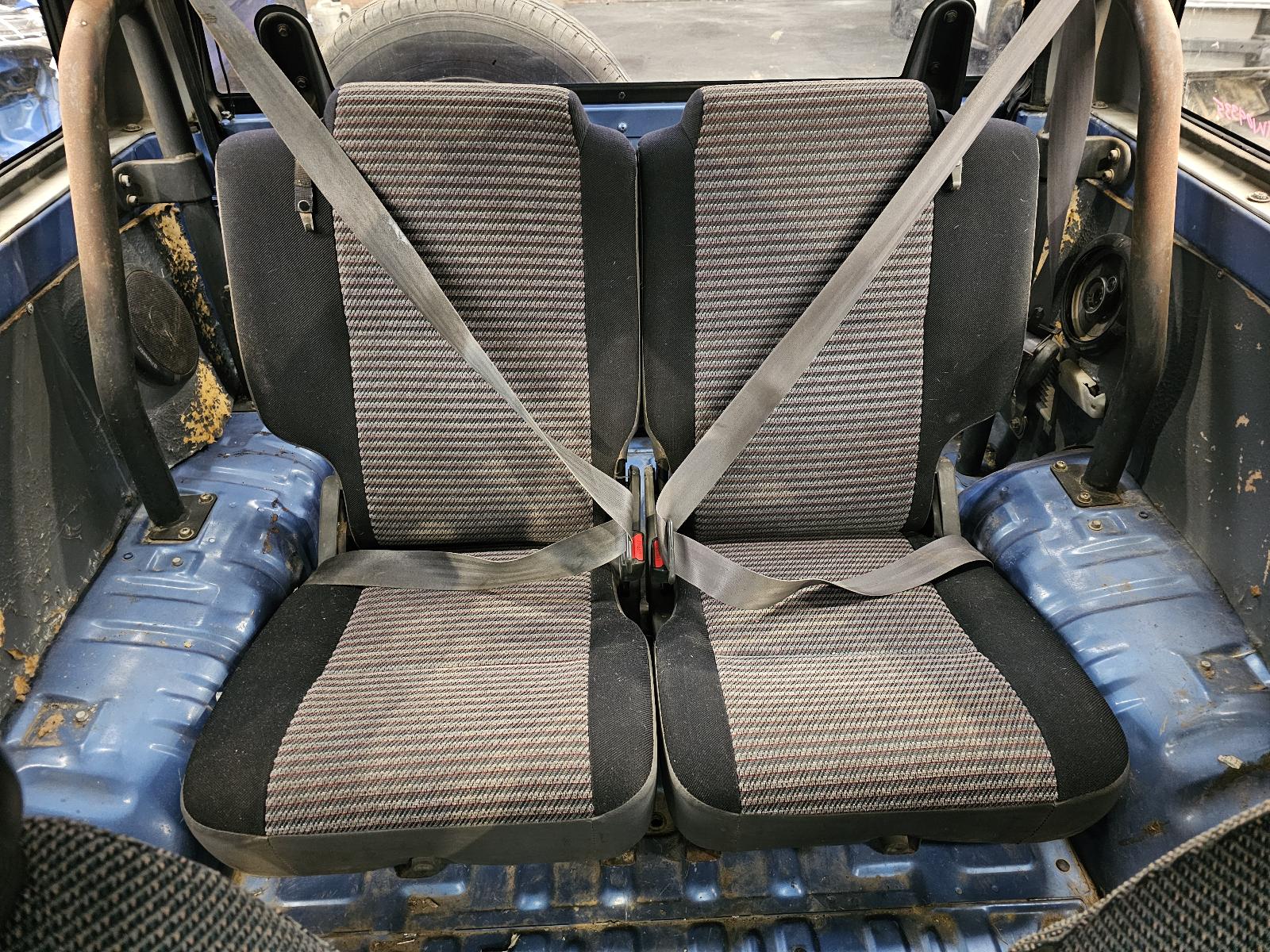 1993 Daihatsu Feroza Left Front Door Window View Auto part Left Front Door Window Daihatsu Feroza 1993