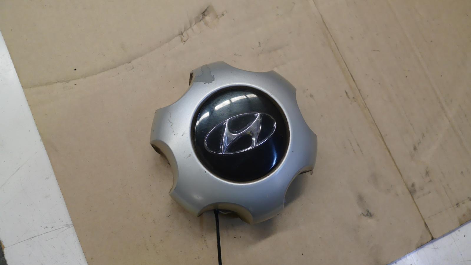 2003 Hyundai Terracan Wheel Cover/Hub Cap View Auto part Wheel Cover/Hub Cap Hyundai Terracan 2003