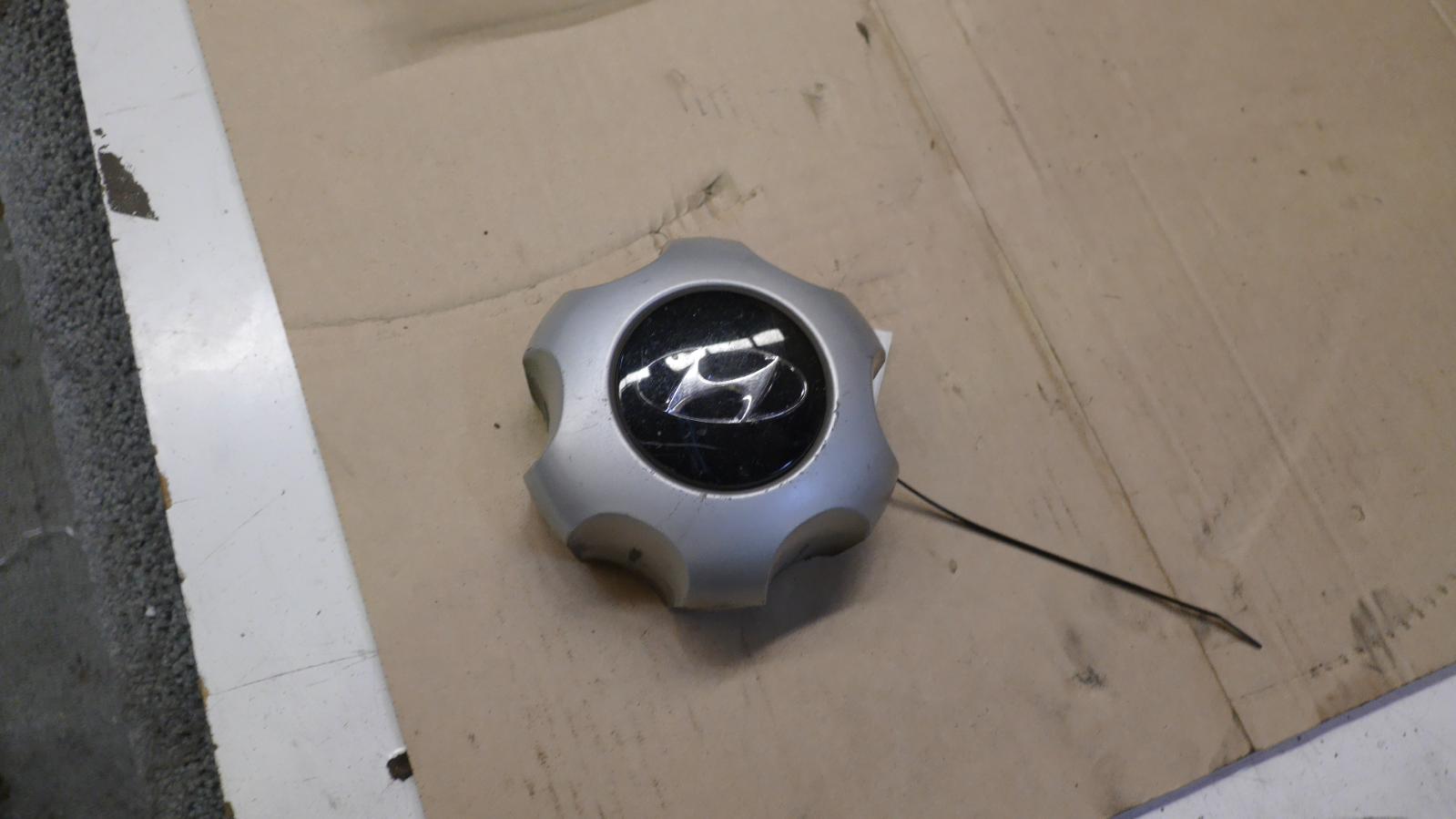 2003 Hyundai Terracan Wheel Cover/Hub Cap View Auto part Wheel Cover/Hub Cap Hyundai Terracan 2003