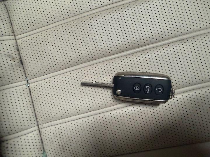 View Auto part Right Rear Wnd Reg/Motor Bentley Continental 2013