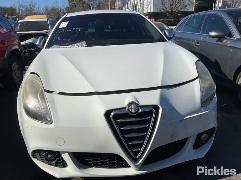 2014 Alfa Romeo Giulietta Antenna View Auto part Antenna Alfa Romeo Giulietta 2014
