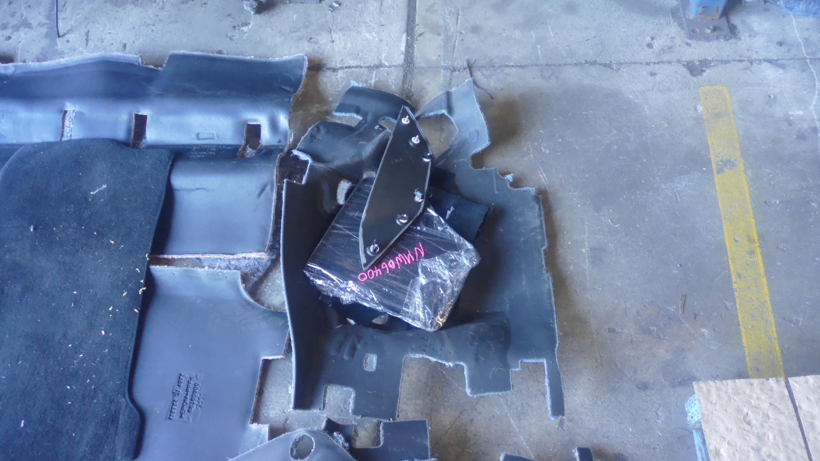 View Auto part Carpet Maserati Granturismo 2008