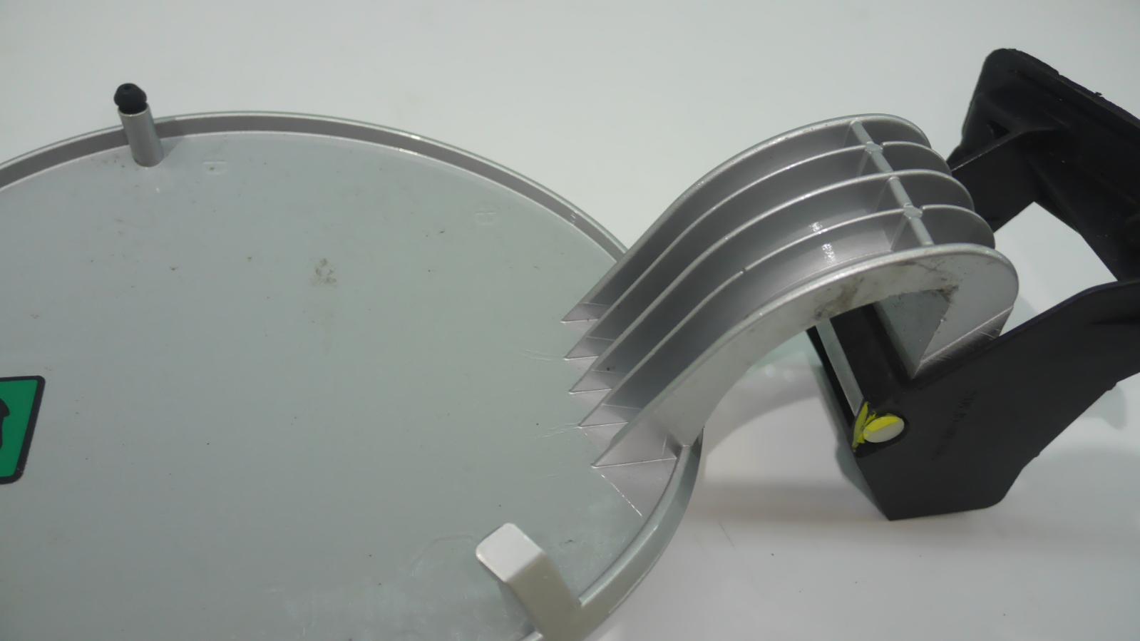 View Auto part Fuel Door / Filler Maserati Granturismo 2008