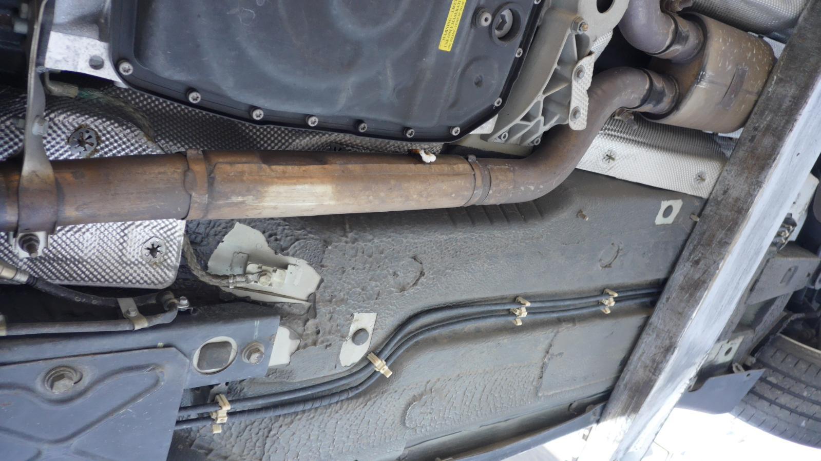 2008 Maserati Granturismo Intermediate Pipe View Auto part Intermediate Pipe Maserati Granturismo 2008