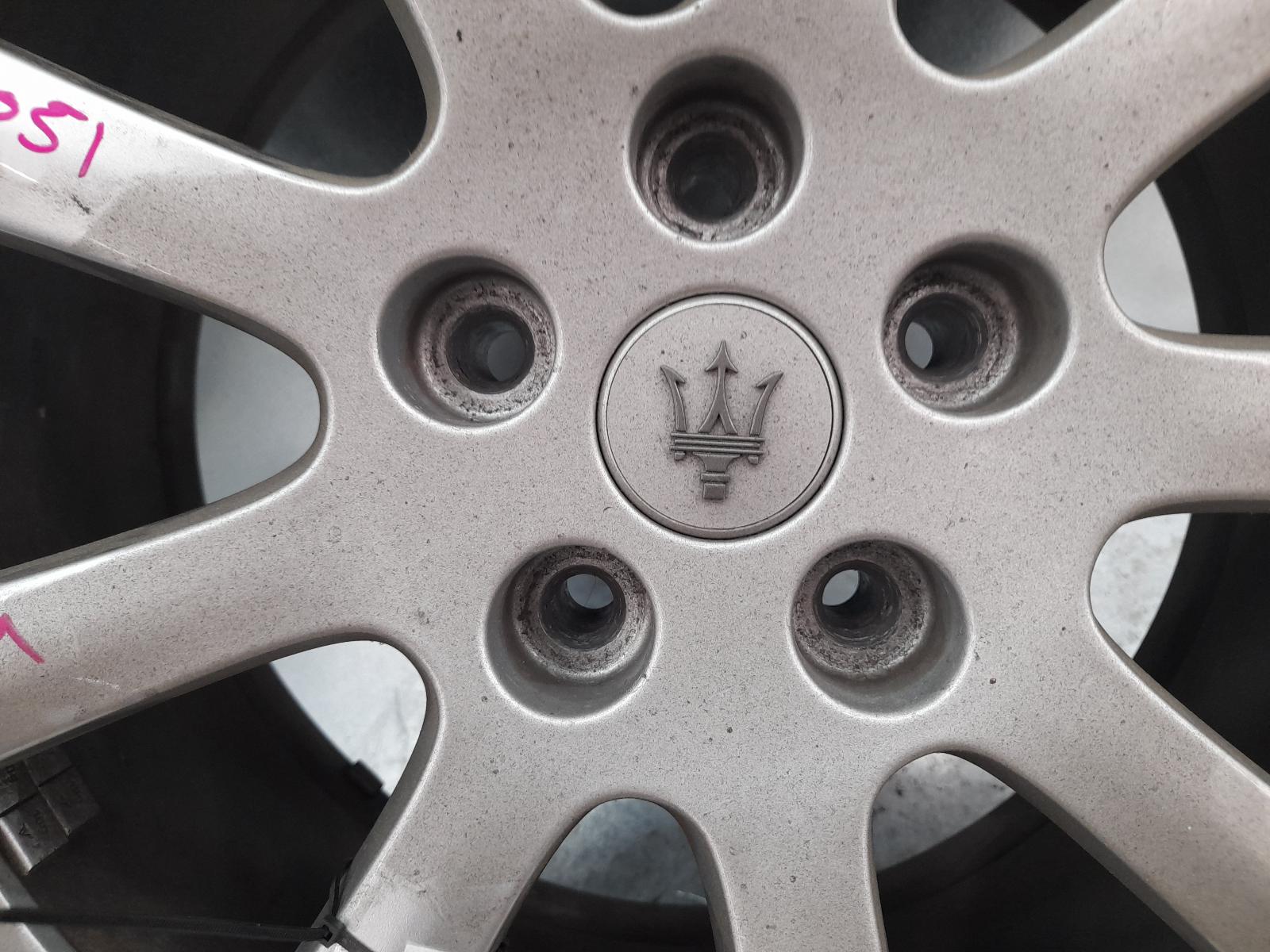 View Auto part Wheel Mag Maserati Quattroporte 2005