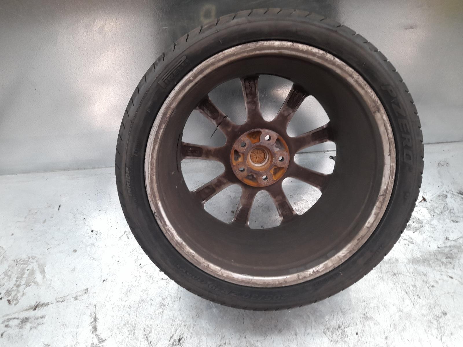 View Auto part Wheel Mag Maserati Quattroporte 2005