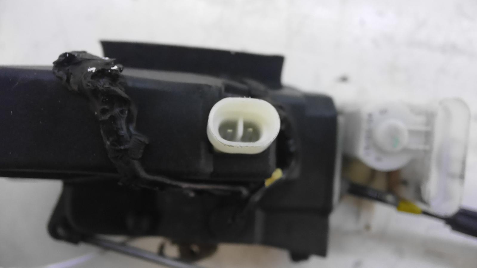View Auto part Door/Boot/Gate Lock Maserati Quattroporte 2005