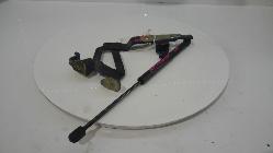 View Auto part Bonnet Hinge/Strut Maserati Quattroporte 2006