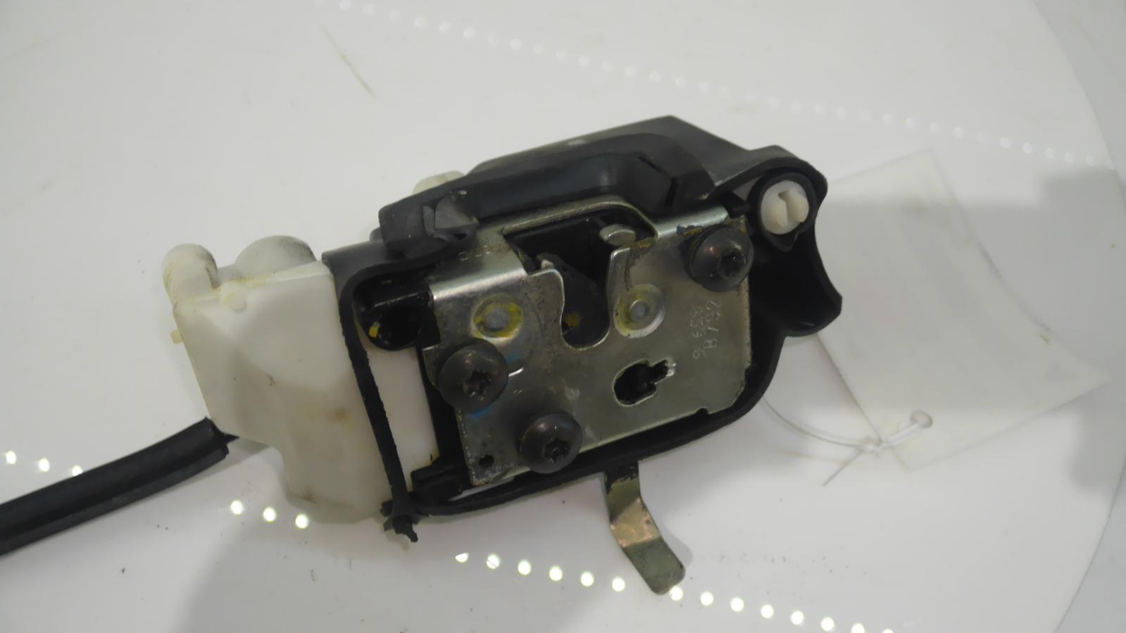 View Auto part Door/Boot/Gate Lock Maserati Quattroporte 2006